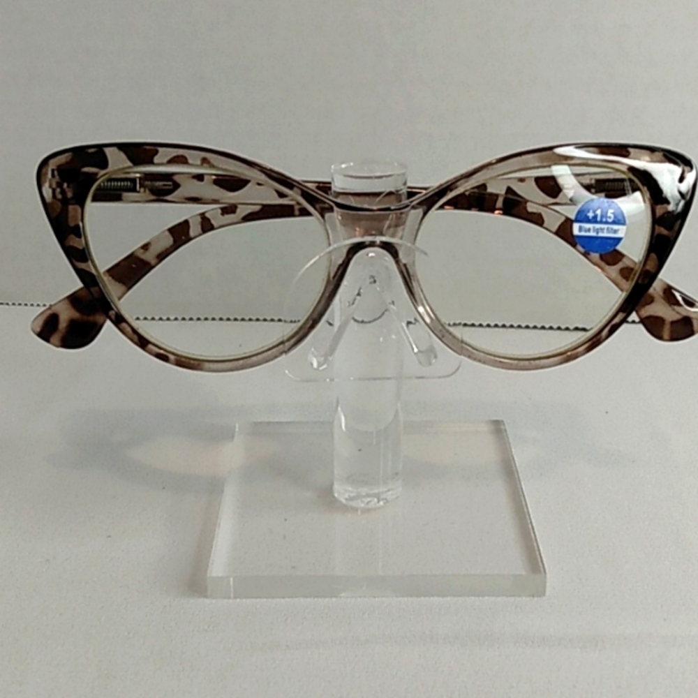 😍 Stylish 1.5 strength Cat eye Readers/Cheaters eyewear with blue light filter